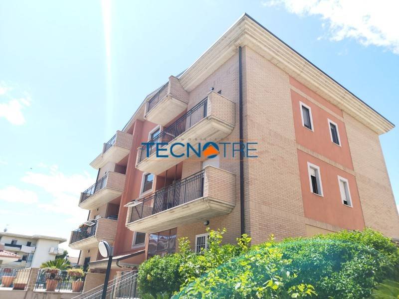 Appartamento a Martinsicuro in Via Cesare Balbo - Foto 5