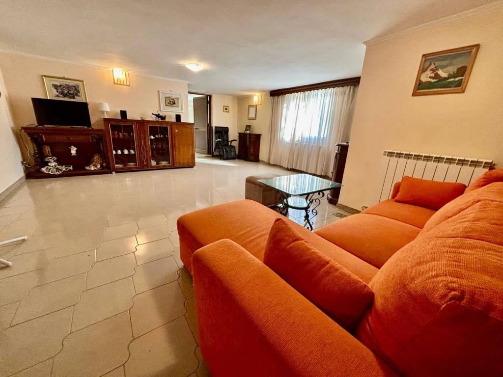 Villa a Aprilia in Via Travignolo - Foto 4