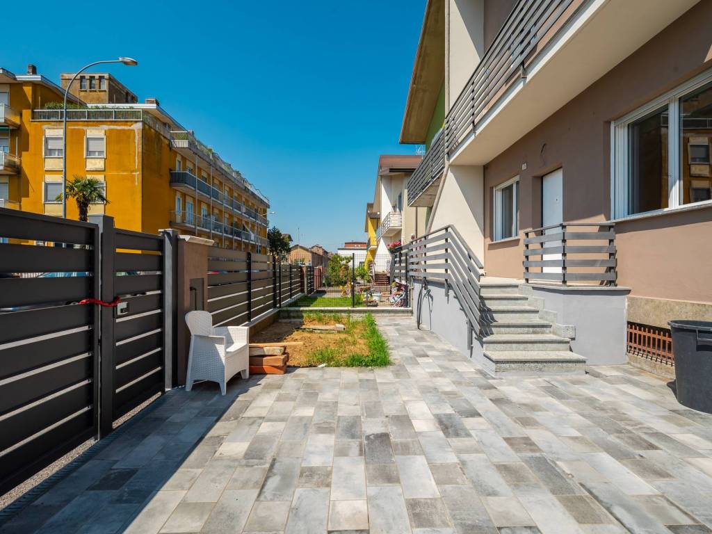 Villa a Belgioioso in Viale Donna Anna d'Este - Foto 2