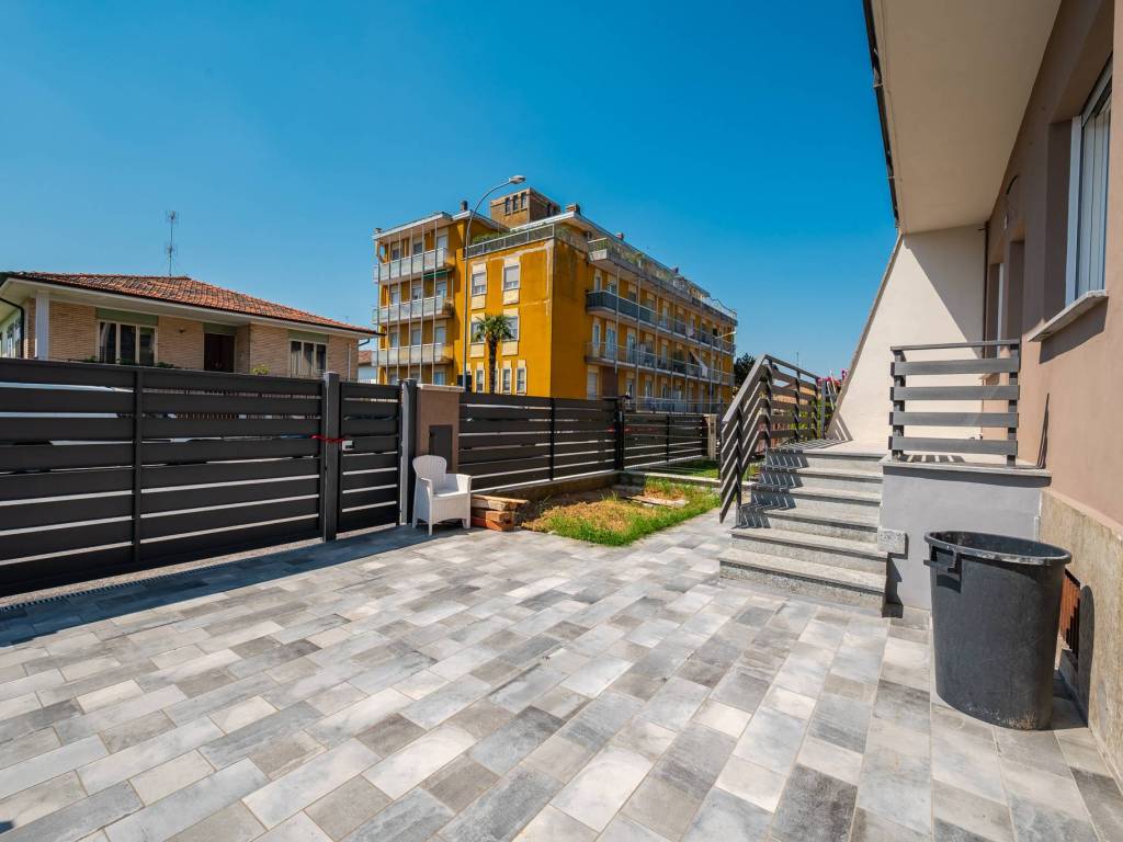 Villa a Belgioioso in Viale Donna Anna d'Este - Foto 4