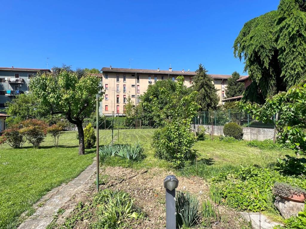 Villa a Pavia in Via Umberto Olevano, 218 - Foto 4
