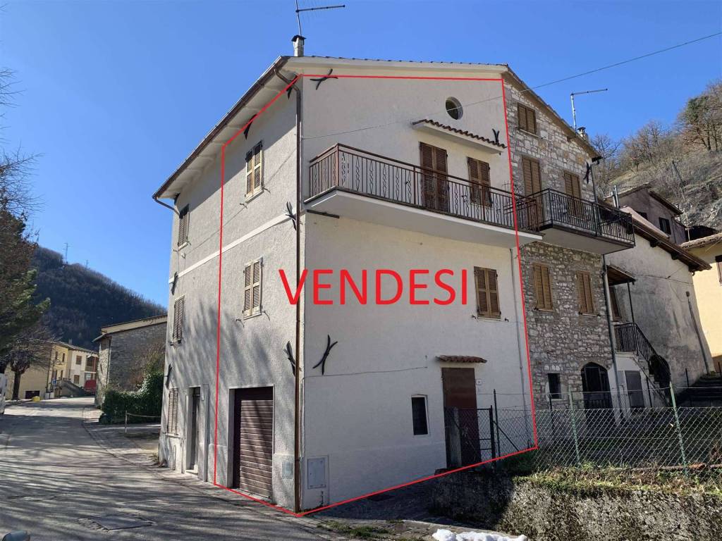 Casa indipendente a Serravalle di chienti in via plestia - Foto 2