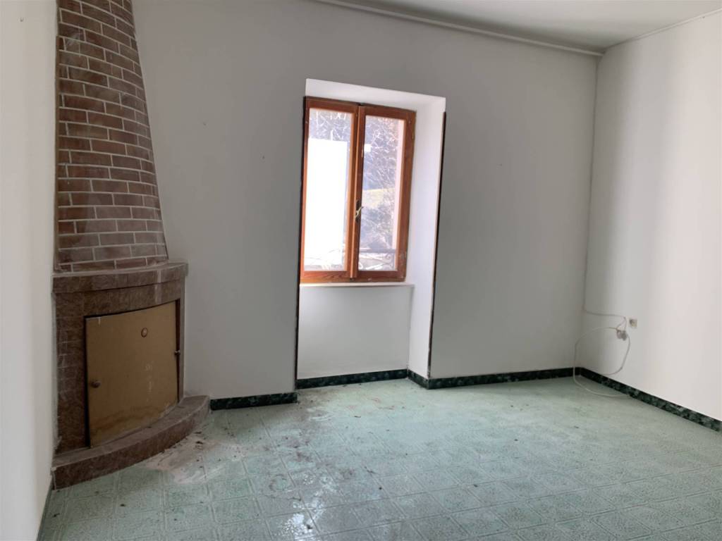 Casa indipendente a Serravalle di chienti in via plestia - Foto 5