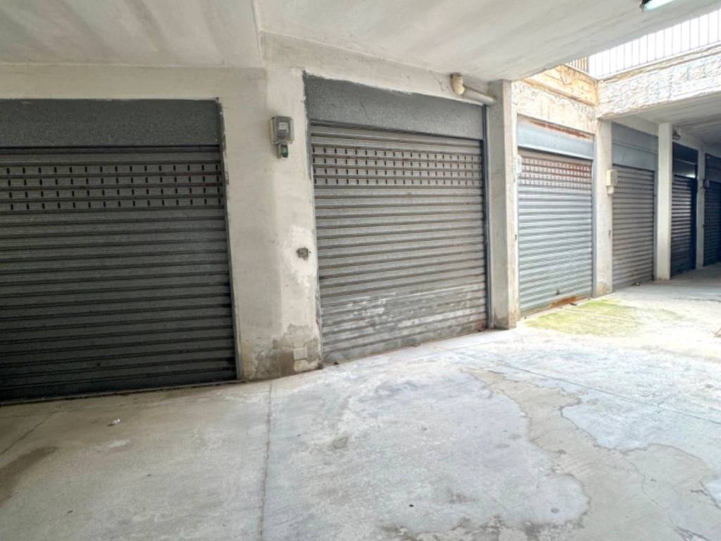 Box / garage a Trani in Corso Don Luigi Sturzo - Foto 4