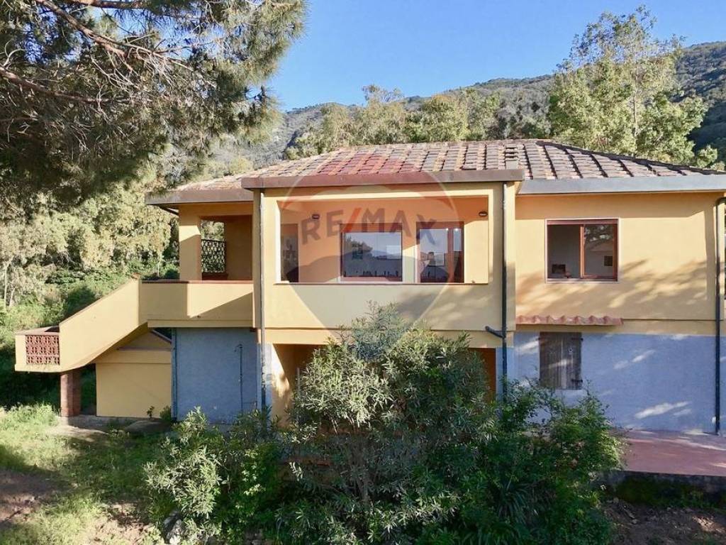 Casa indipendente a Rio in via Nisporto, 12 - Foto 2