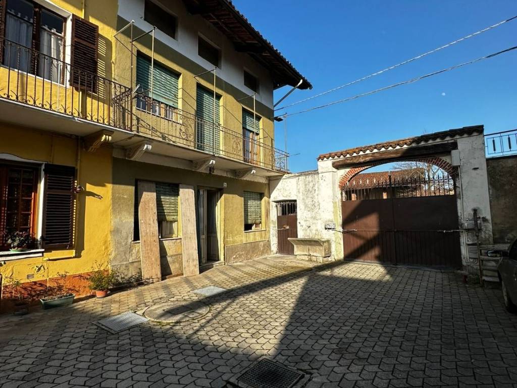 Casa indipendente a Cerrione in Via Roma, 32 - Foto 2