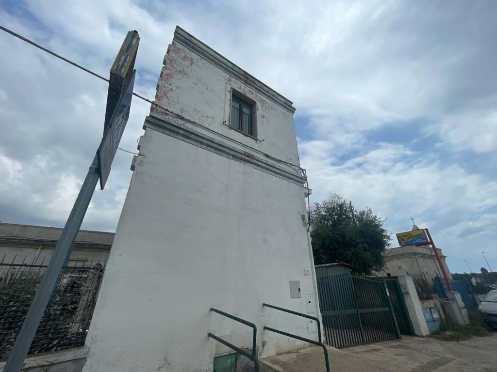 Casa indipendente a Taranto in Viale Unità d'Italia, 371, 74122 Taranto TA, Italia - Foto 4