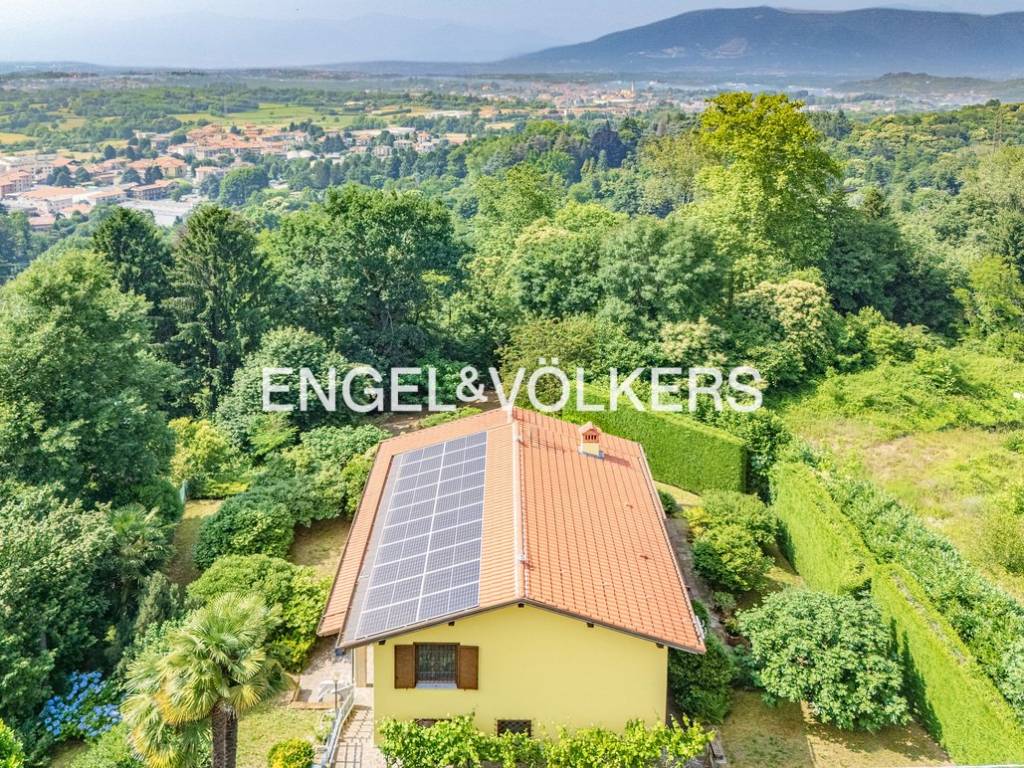 Villa a Sirtori in Via Risorgimento, 42 - Foto 2