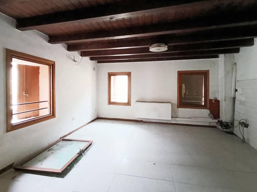 Appartamento a Solagna in Via Villanova, 20 - Foto 2