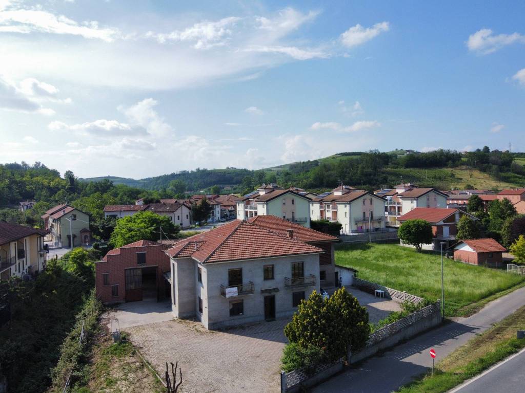 Rustico / casale a Govone in Via Alcide De Gasperi - Foto 3