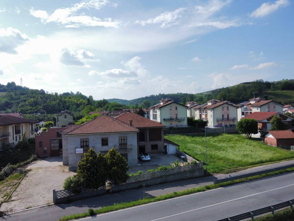 Rustico / casale a Govone in Via Alcide De Gasperi - Foto 4