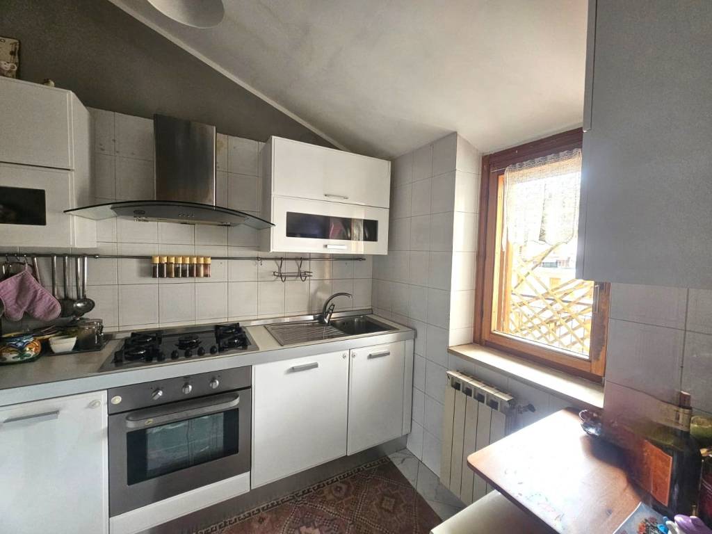 Appartamento a Benevento in Via Raffaele Delcogliano - Foto 5