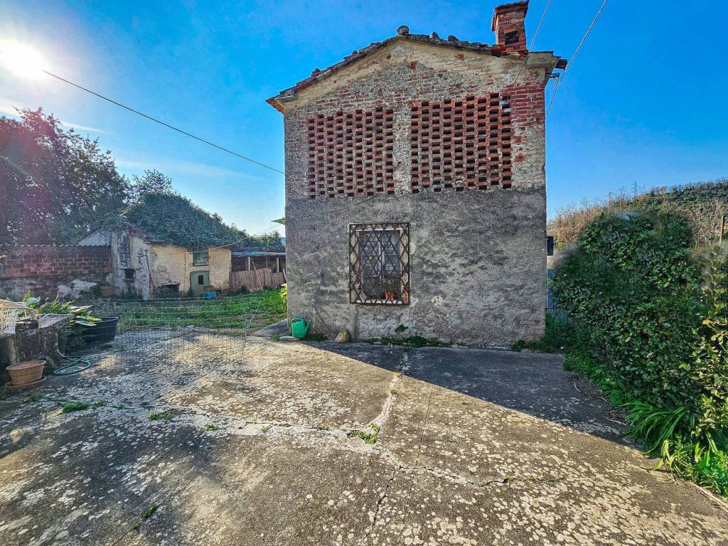 Rustico / casale a Castelnuovo magra in Via dei Pini - Foto 4