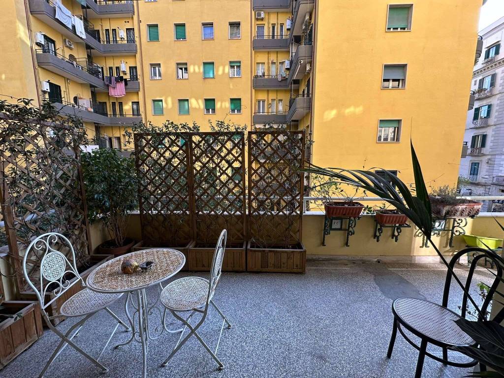 Appartamento a Napoli in via SAN PASQUALE A CHIAIA - Foto 2