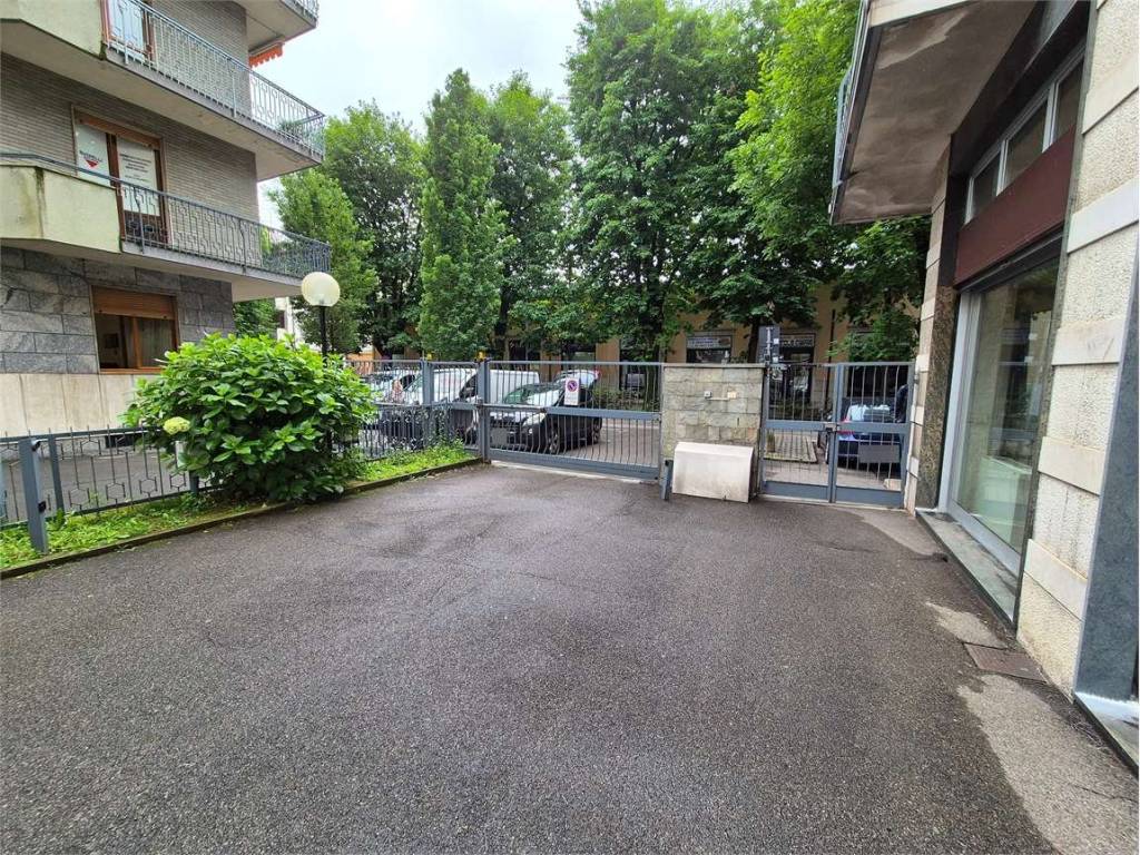 Appartamento a Saronno in Viale Rimembranze - Foto 3