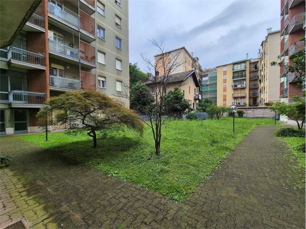 Appartamento a Saronno in Viale Rimembranze - Foto 4