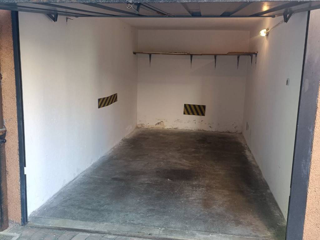 Box / garage a Buccinasco in Via Emilia, 1 - Foto 4