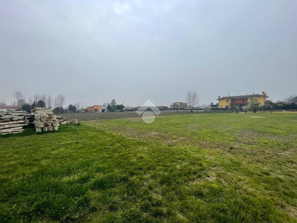 Terreno a Castelbelforte in Via Pescine - Foto 3