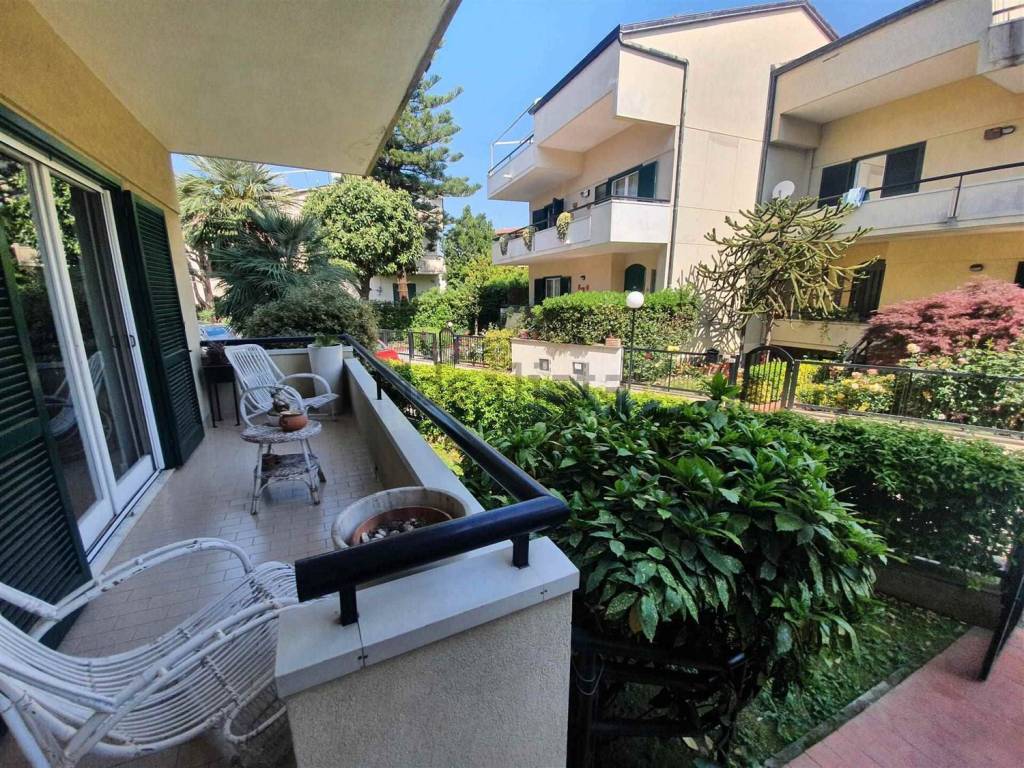 Villa a Caserta in Via Pasquale Tenga - Foto 3