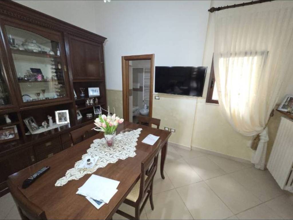 Palazzo / stabile a Andria - Foto 5