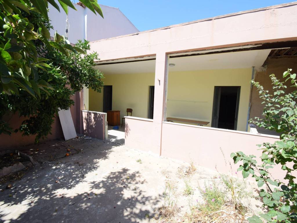 Casa indipendente a Elmas in Via Francesco Baracca - Foto 2