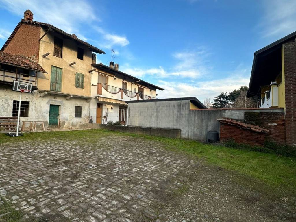 Casa indipendente a Alice castello in Via Santhià, 3 - Foto 5