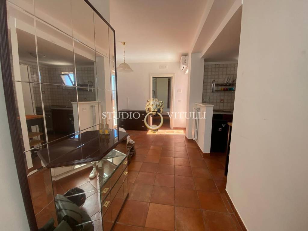 Appartamento a Bari in Via Giulio Petroni, 94 - Foto 2