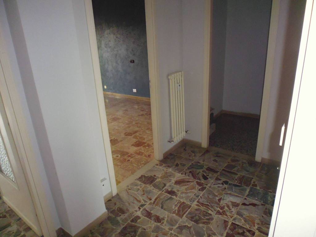Appartamento a Moncalieri in Strada Tagliaferro - Foto 4