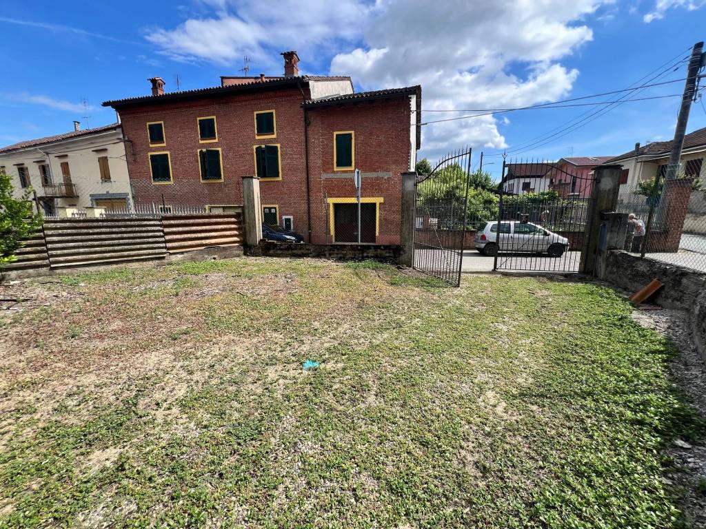 Rustico / casale a Nizza monferrato in Viale dei Partigiani, 21 - Foto 3