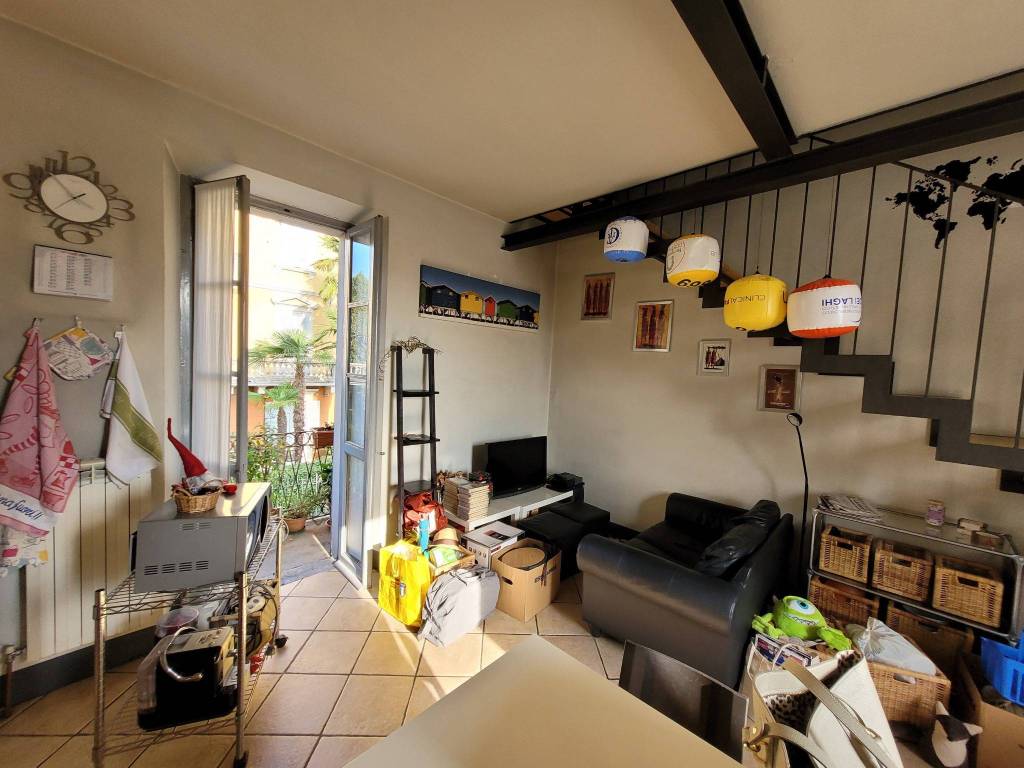 Appartamento a Arona in Via Roma, 61 - Foto 3