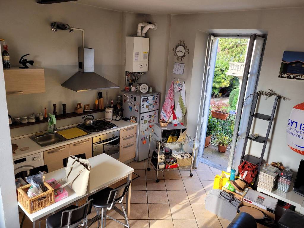 Appartamento a Arona in Via Roma, 61 - Foto 4