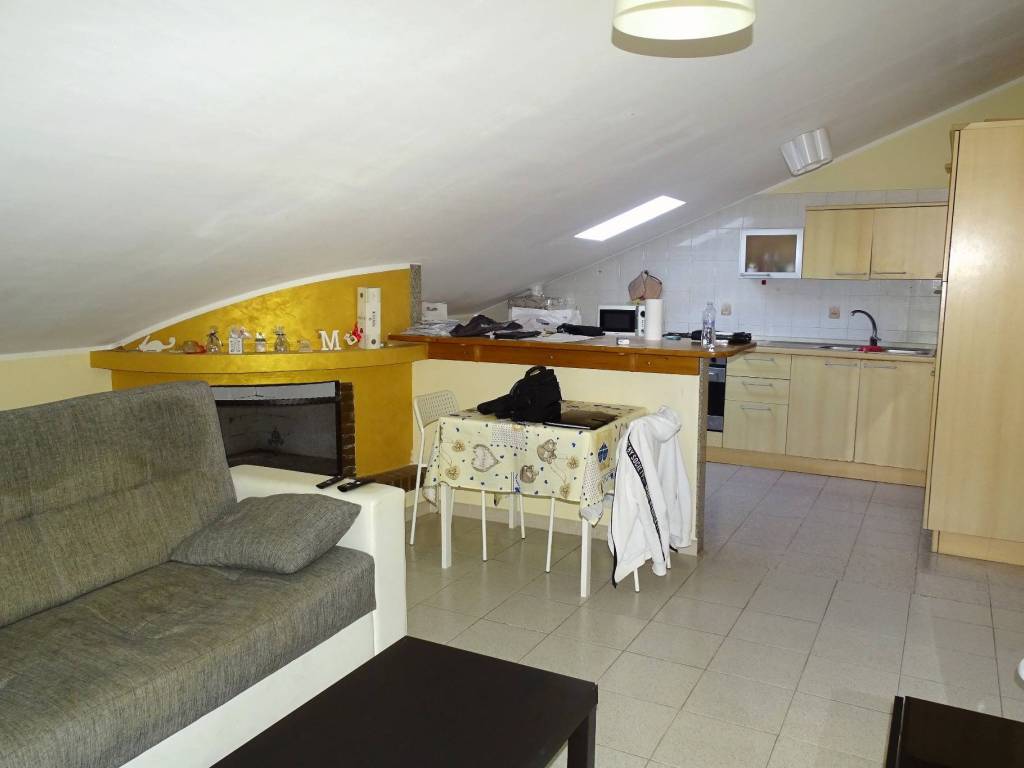 Appartamento a Pescara in Via Crisologo, 41 - Foto 2