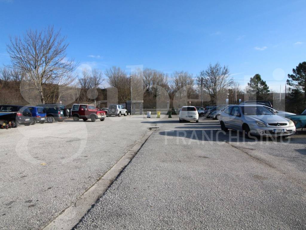 Palazzo / stabile a Castel di sangro in Strada Statale 17 casello 150, snc - Foto 4