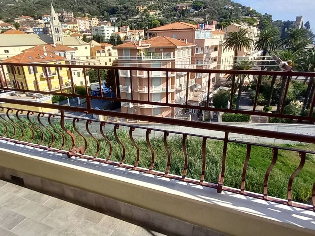 Appartamento a Finale ligure in Corso Europa, 87 - Foto 5