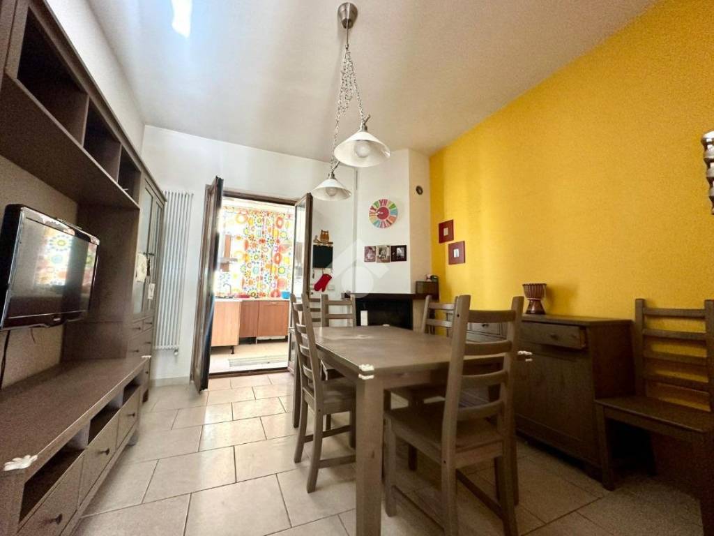 Appartamento a Bitonto in Via On. Giuseppe di Vagno, 114 - Foto 4