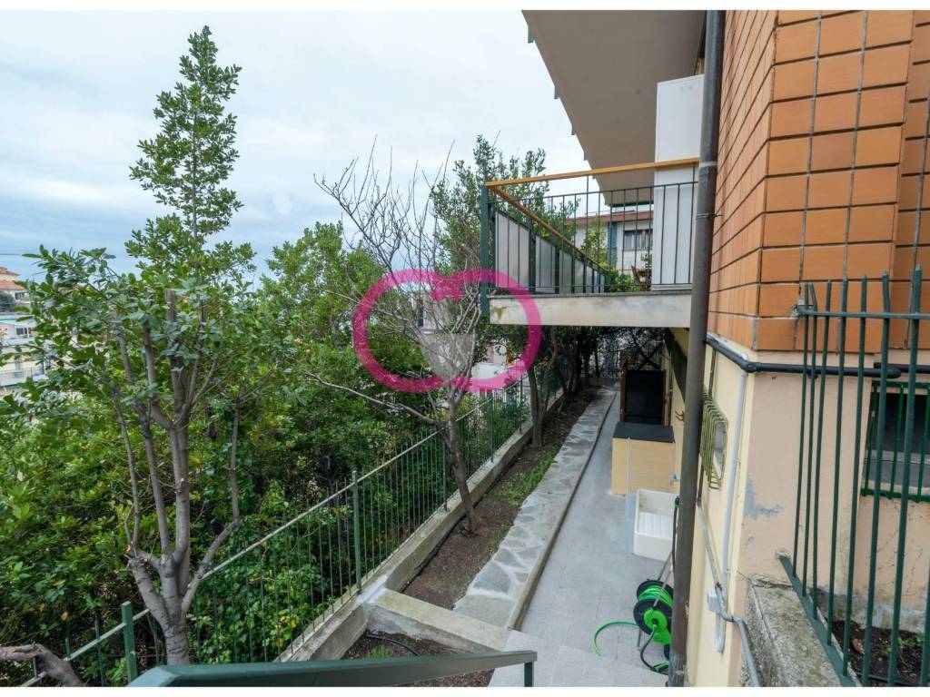 Appartamento a Varazze in Via Don Minzoni - Foto 4