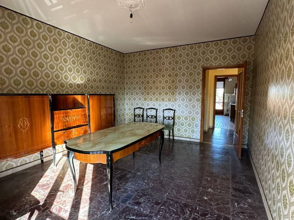 Appartamento a Santhià in Piazza Aldo Moro, 17 - Foto 2