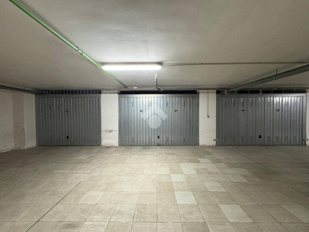 Box / garage a Brindisi in Via Bastioni San Giacomo, 62 - Foto 3