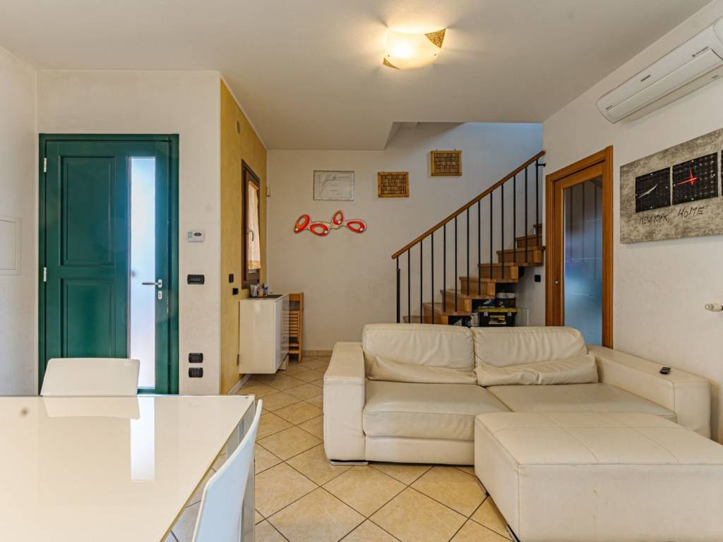 Villa a Agliana in Via Ponte dei Bini - Foto 2