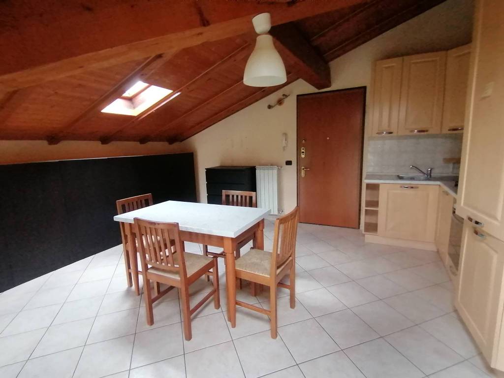 Appartamento a Inverigo in Via Aristide Magni, 94 - Foto 2