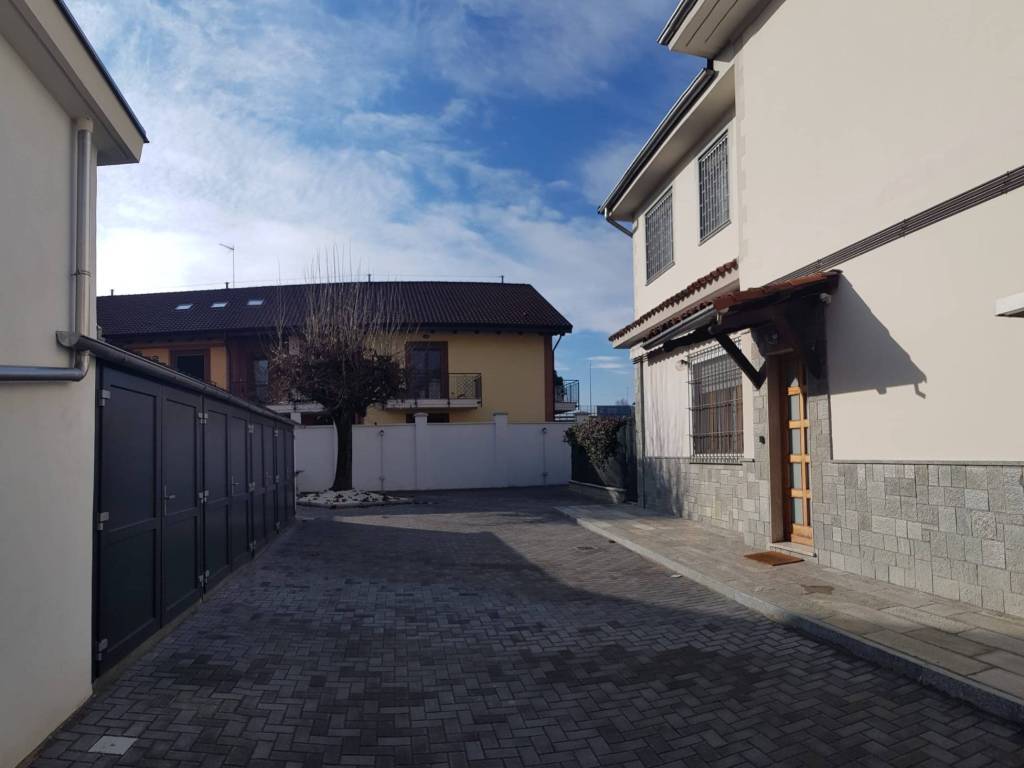 Appartamento a Beinasco in Via Montello, 2 - Foto 4