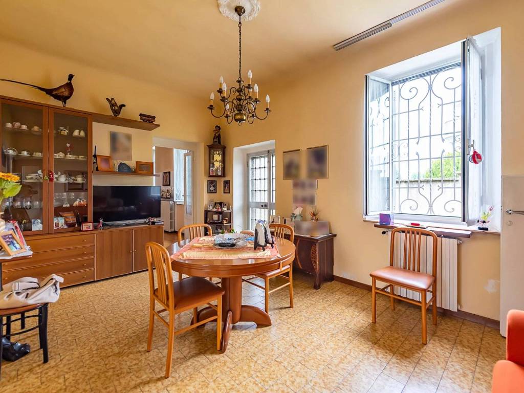 Villa a Origgio in Via Ottolini 36. - Foto 4