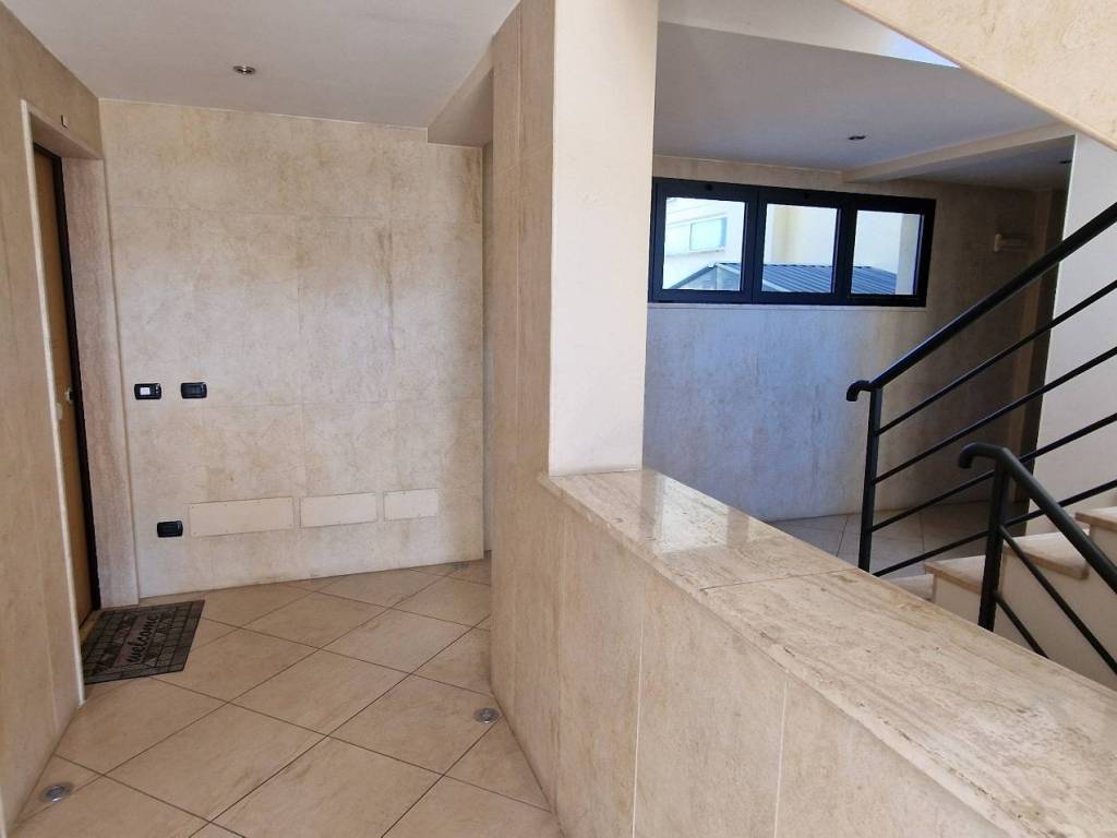 Appartamento a Velletri in Via Acquavivola - Foto 4