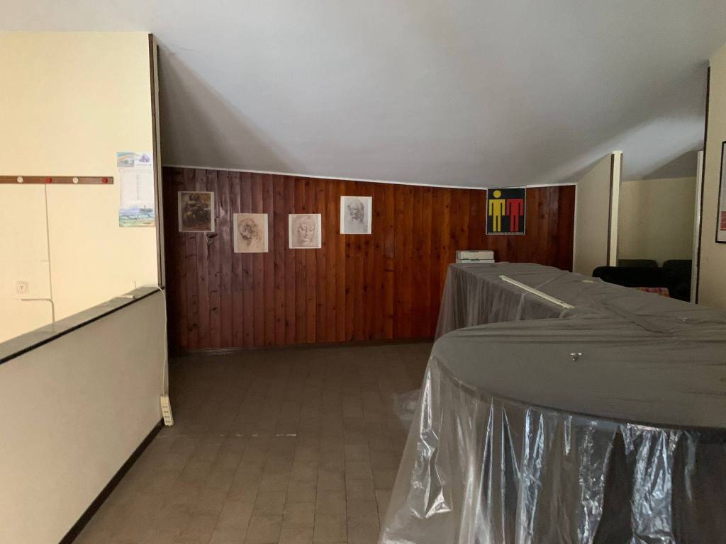 Appartamento a Alice castello in Piazza Fratelli Savio, 9 - Foto 3
