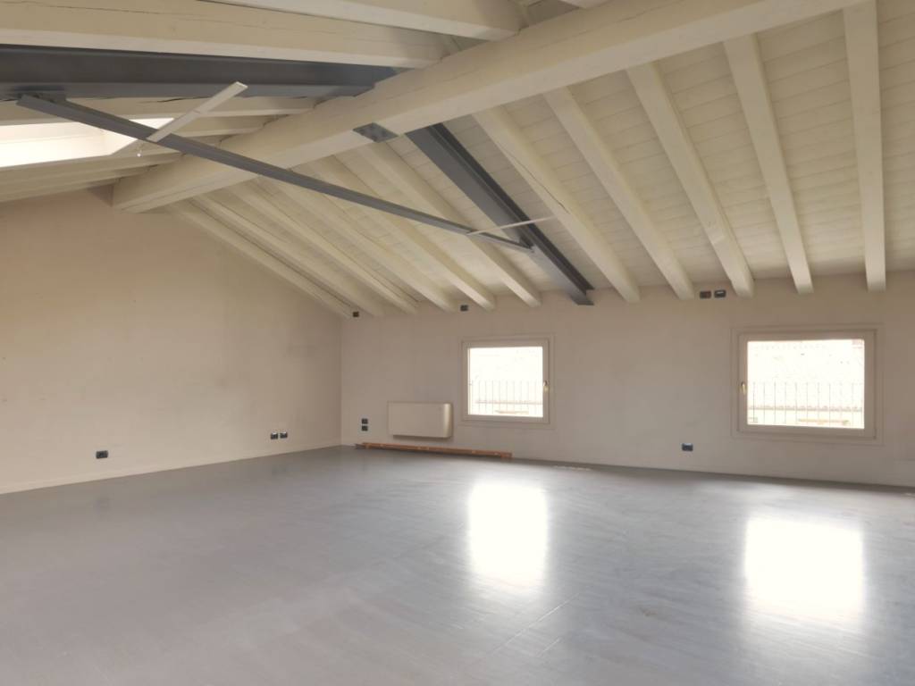 Attico / mansarda a Treviso in Via Montello - Foto 3