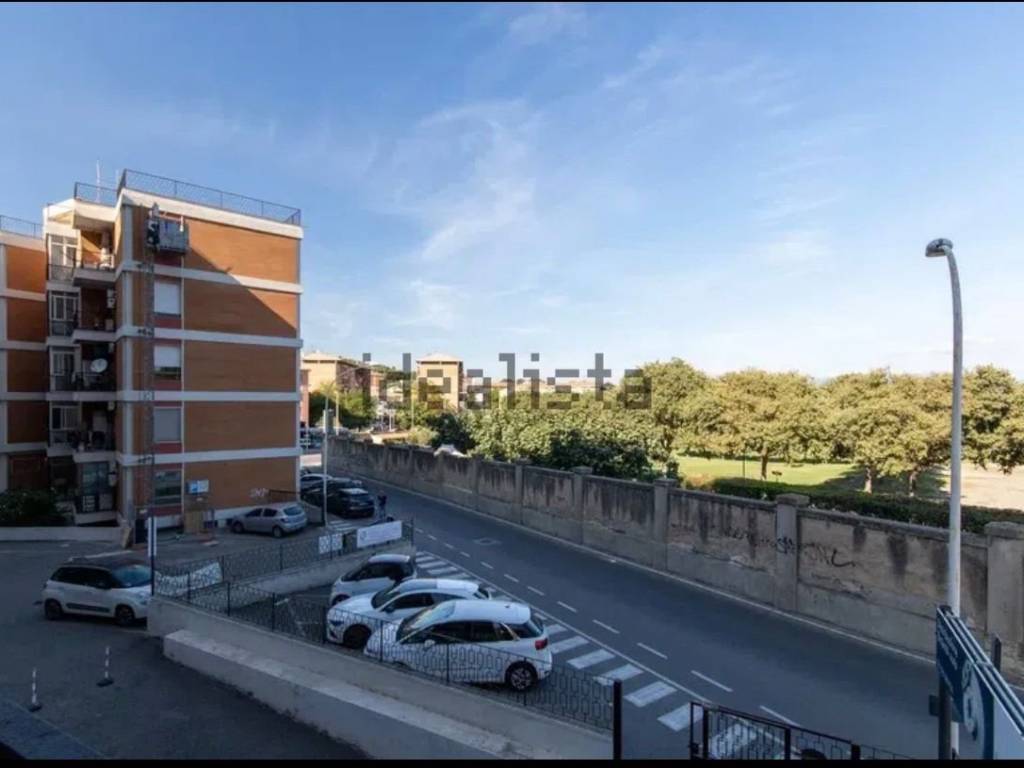 Appartamento a Cagliari in Via Fratelli Falletti, 28 - Foto 2