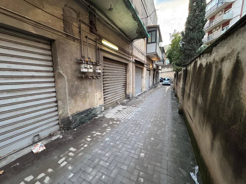 Box / garage a Catania in Via Suor Maria Mazzarello - Foto 3