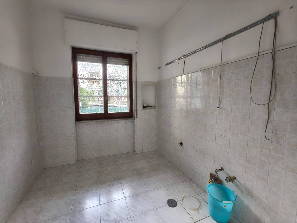 Appartamento a Castellammare di stabia in Via Grotta San Biagio, 32 - Foto 3