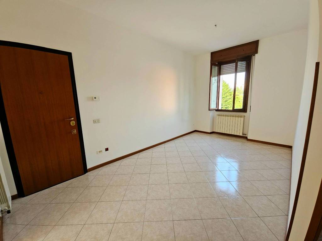 Appartamento a Usmate velate in Via Cesare Battisti, 8 - Foto 4