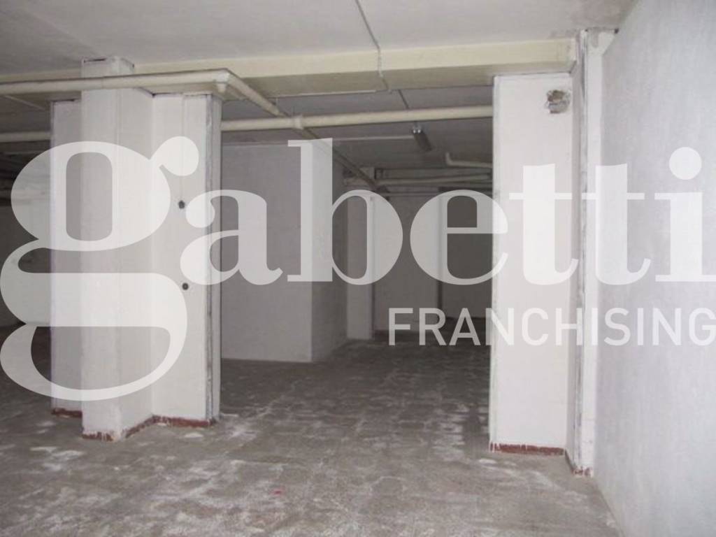 Box / garage a Brindisi in Via Pace Brindisina, 77 - Foto 2